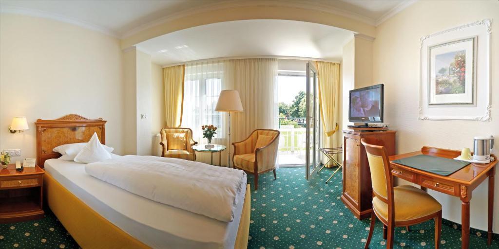 Hotel Sacher-Stoiber Bad Füssing Rum bild