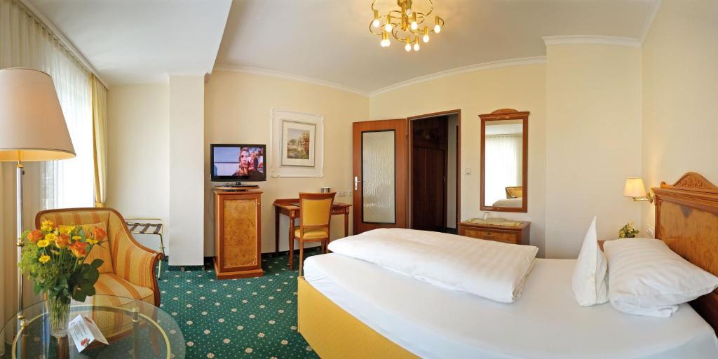 Hotel Sacher-Stoiber Bad Füssing Rum bild