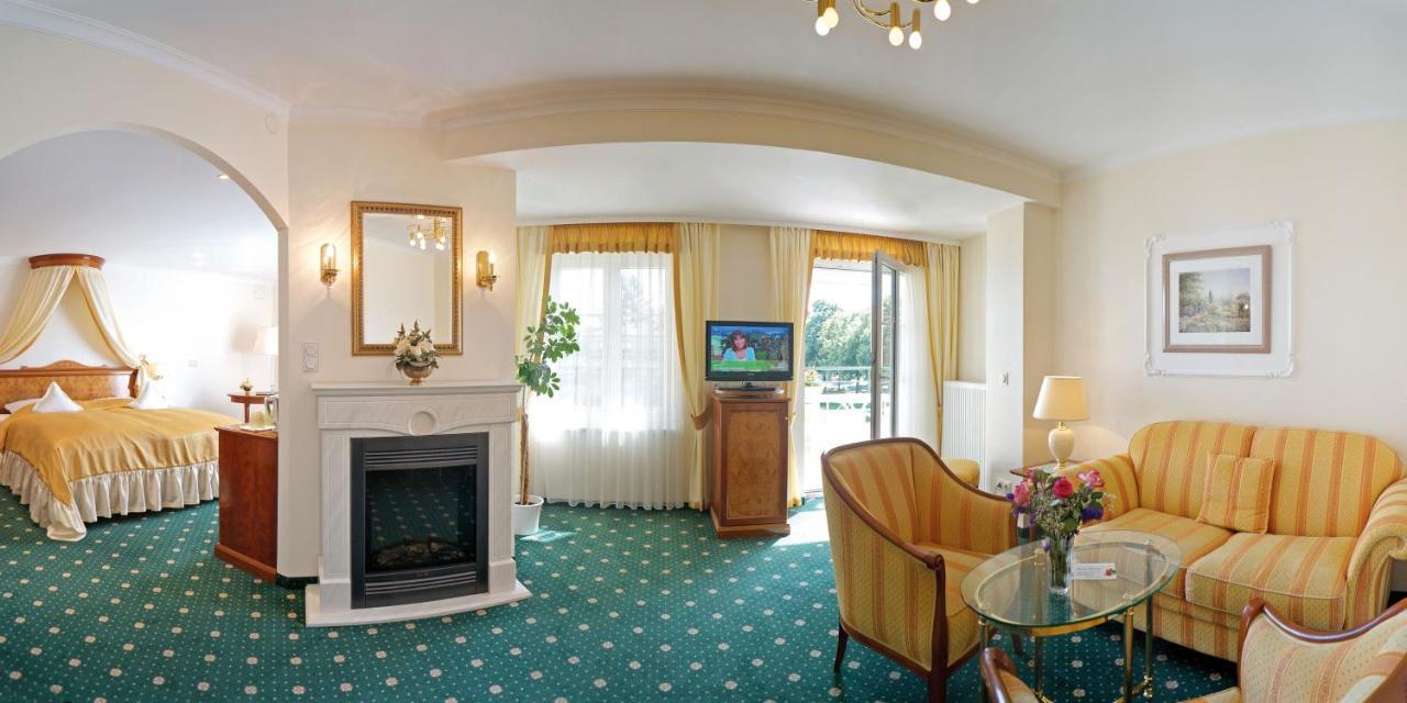 Hotel Sacher-Stoiber Bad Füssing Rum bild